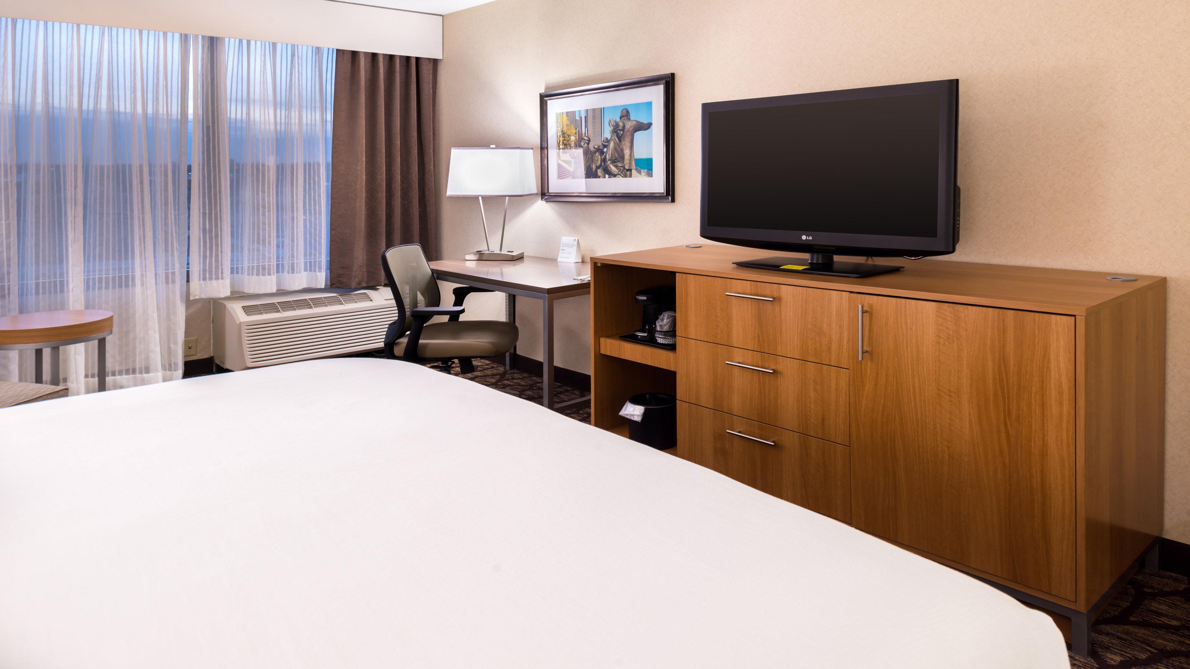 Holiday Inn Hotel & Suites Warren By Ihg Экстерьер фото