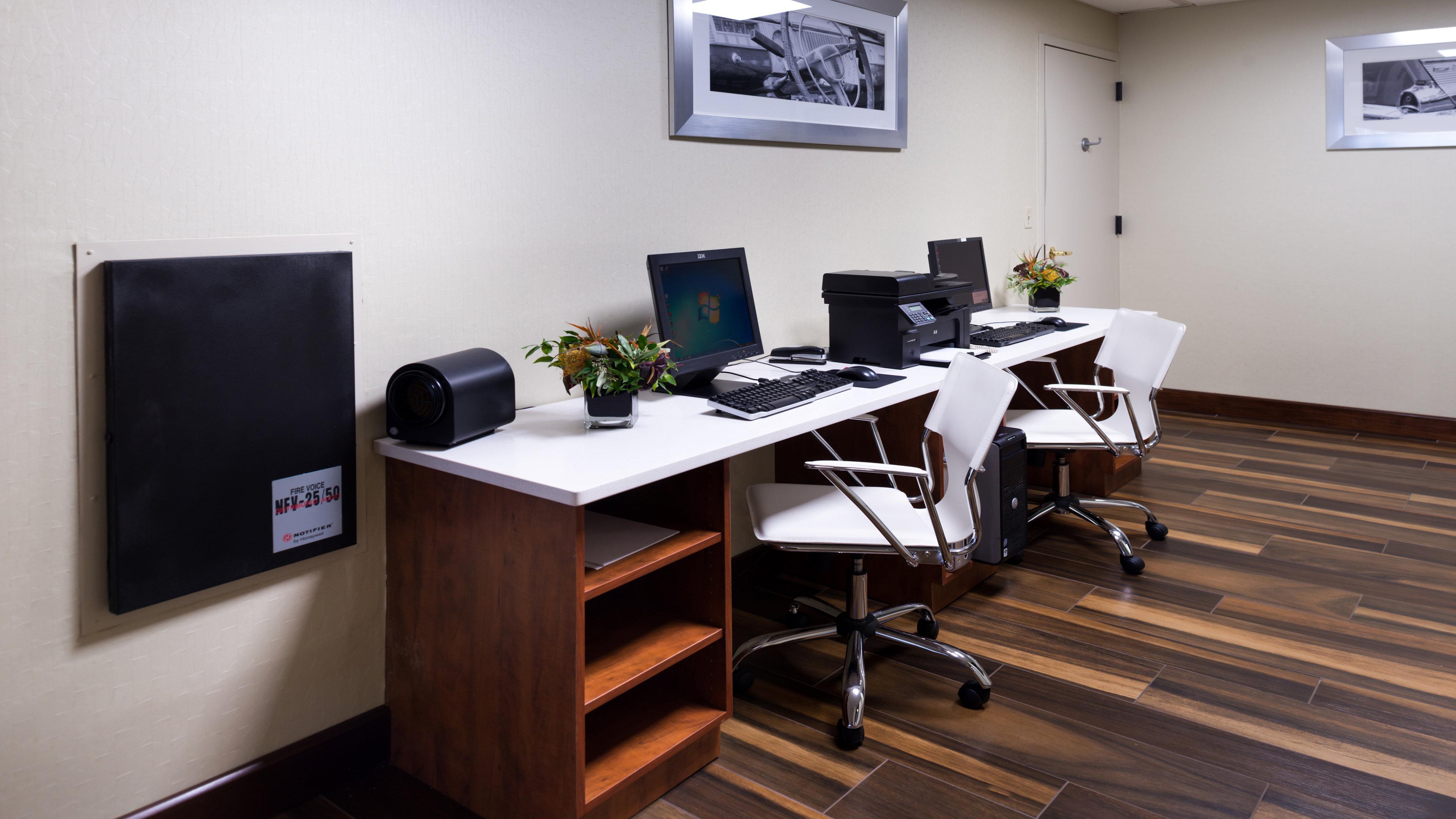 Holiday Inn Hotel & Suites Warren By Ihg Экстерьер фото