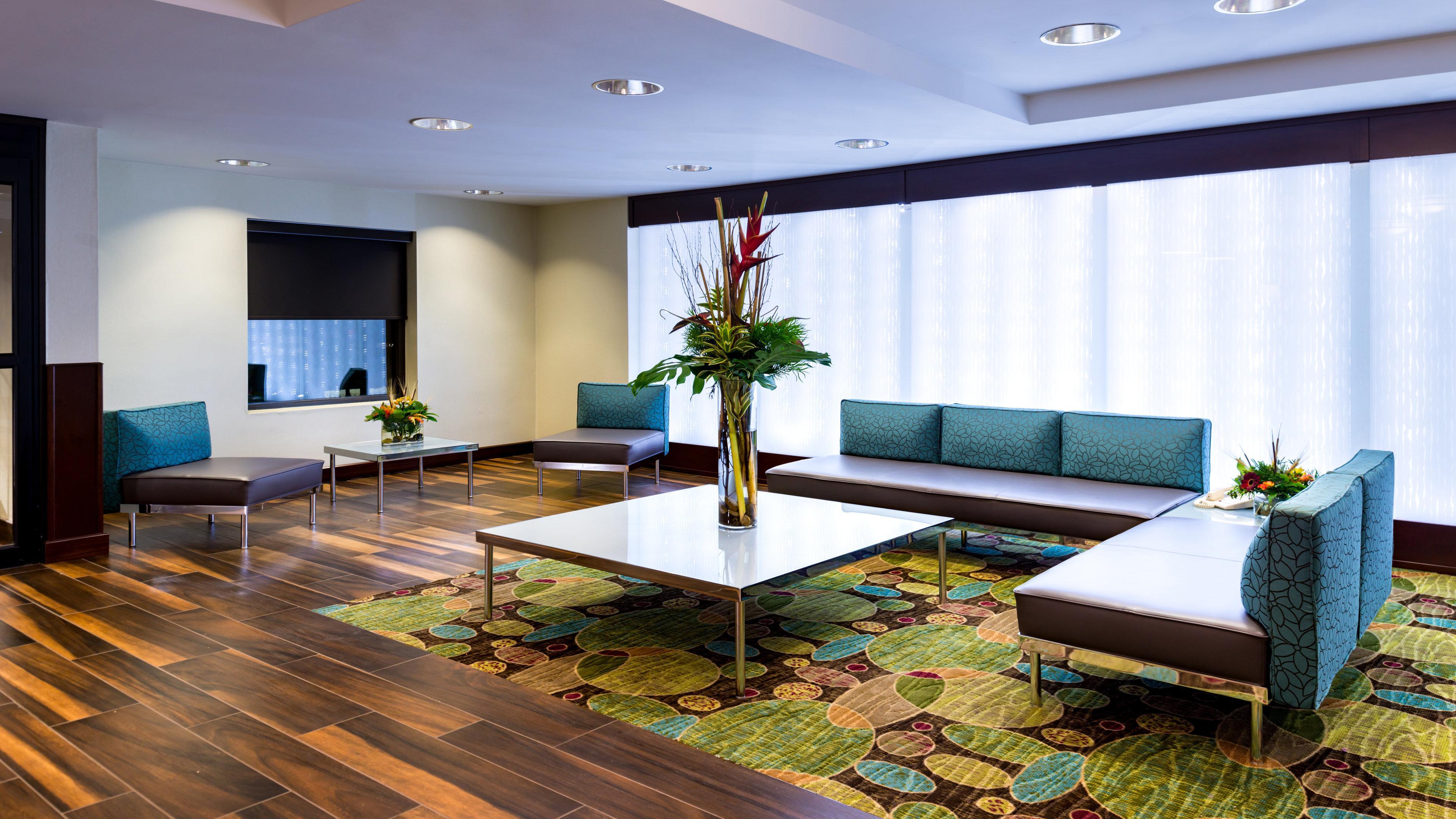 Holiday Inn Hotel & Suites Warren By Ihg Экстерьер фото