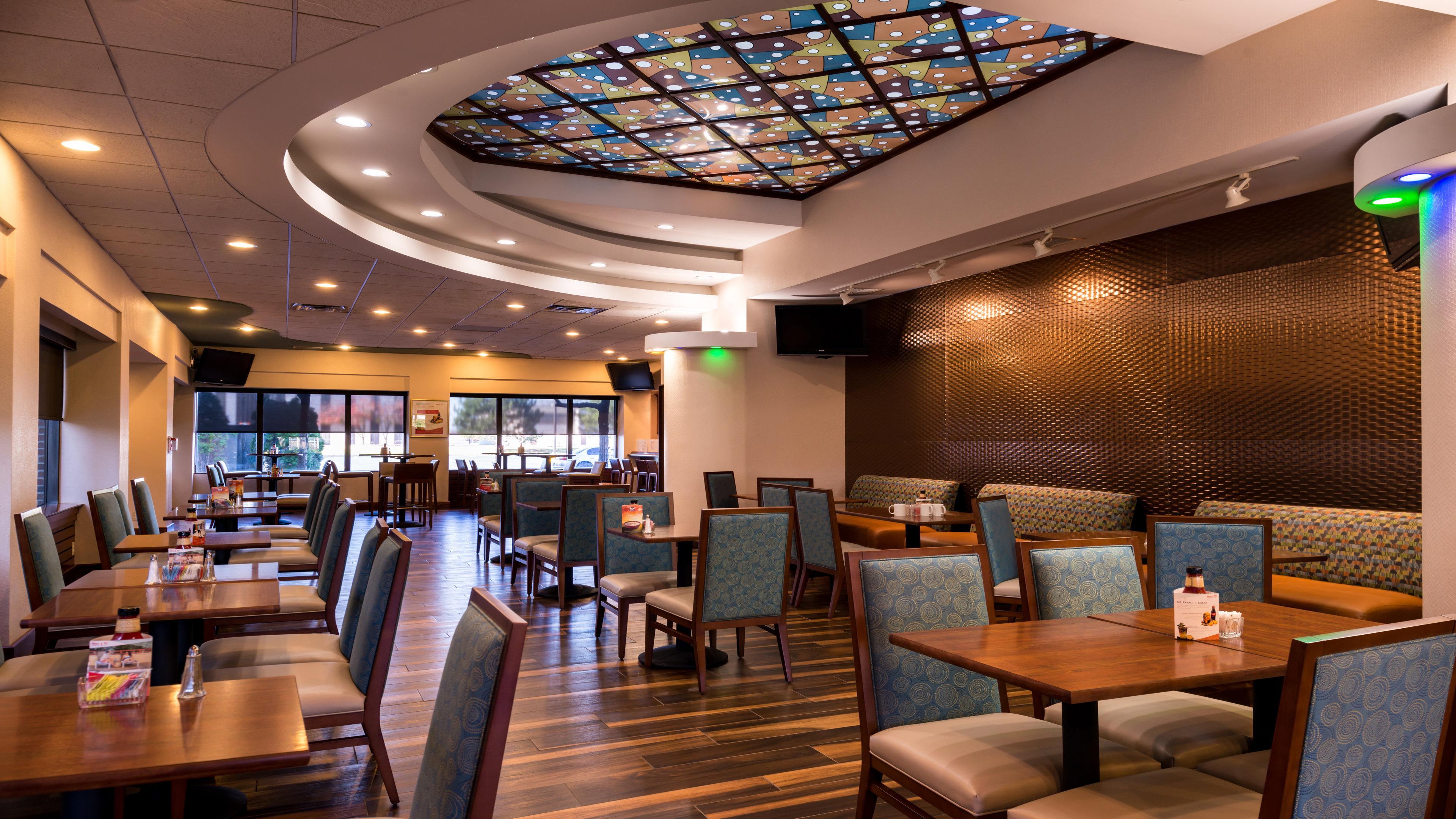 Holiday Inn Hotel & Suites Warren By Ihg Экстерьер фото