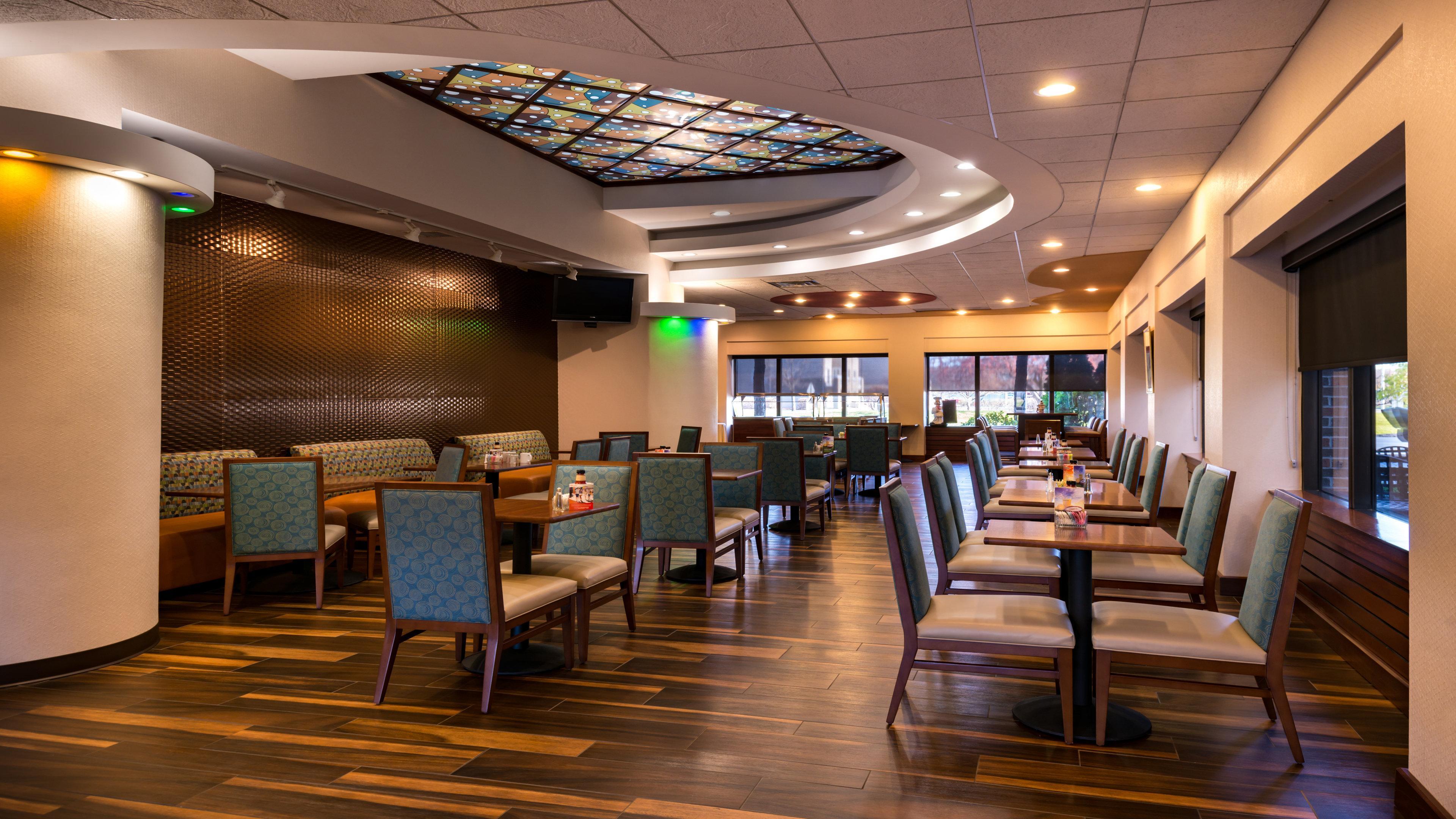 Holiday Inn Hotel & Suites Warren By Ihg Экстерьер фото