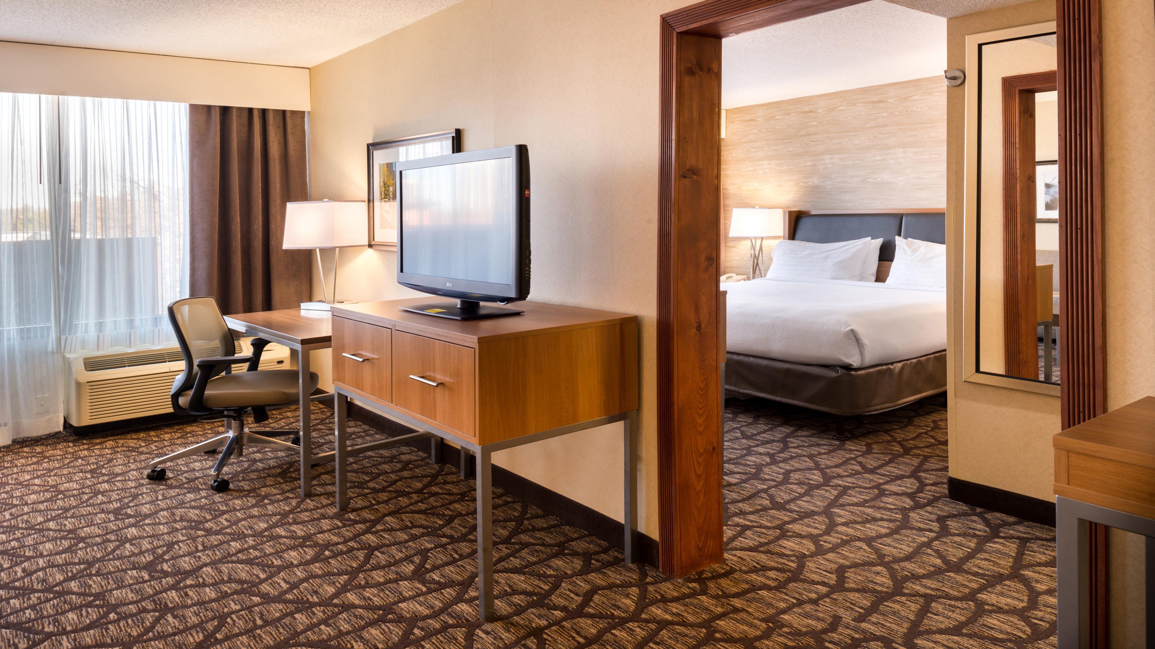 Holiday Inn Hotel & Suites Warren By Ihg Экстерьер фото